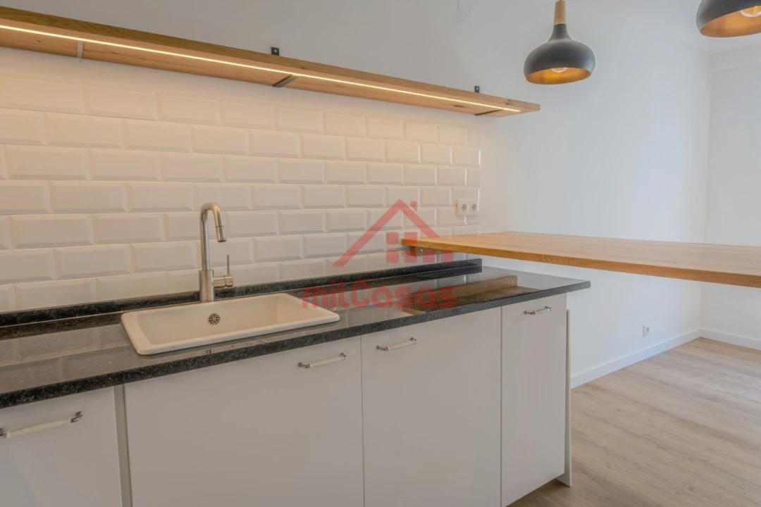 Apartamento T1 para Venda em Ericeira Foto 13