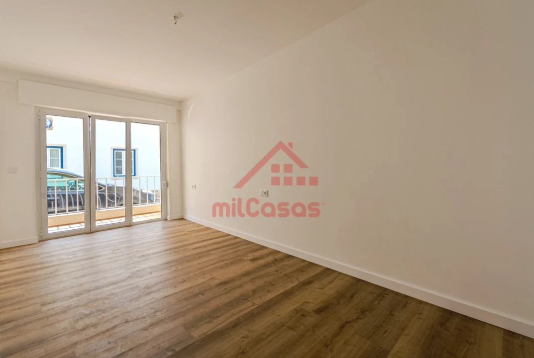 Apartamento T1 para Venda em Ericeira Foto 25