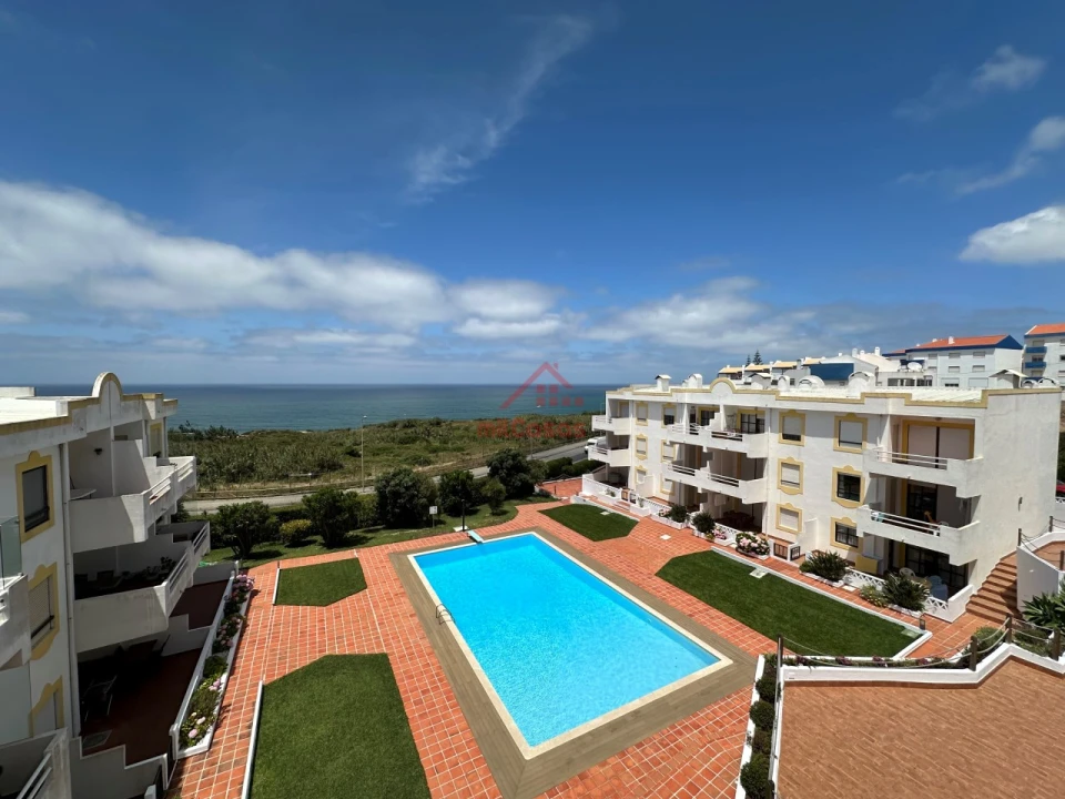 Apartamento T2 para Arrendamento em Carvoeira Foto 1