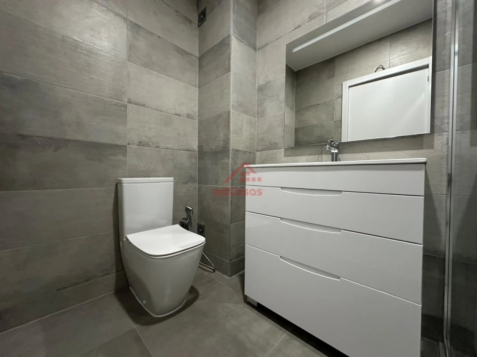 Apartamento T2 para Arrendamento em Carvoeira Foto 16