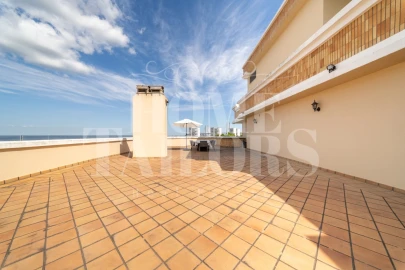 Apartamento T5 para Venda em Sacavém e Prior Velho