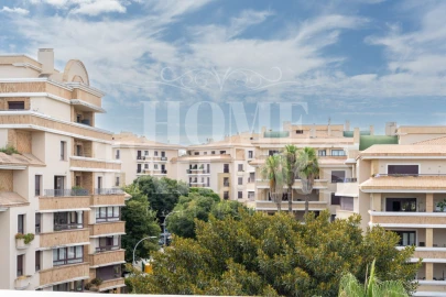 Apartamento T5 para Venda em Sacavém e Prior Velho