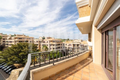 Apartamento T5 para Venda em Sacavém e Prior Velho
