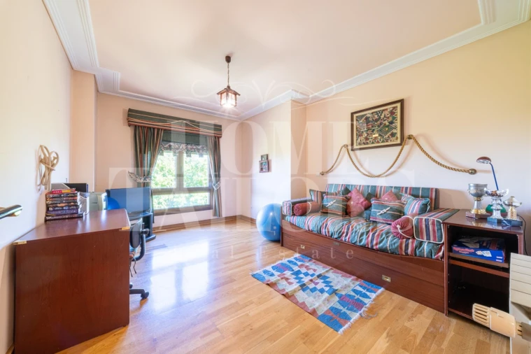 Apartamento T5 para Venda em Sacavém e Prior Velho Foto 16