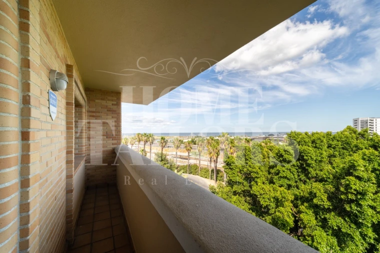 Apartamento T5 para Venda em Sacavém e Prior Velho Foto 32