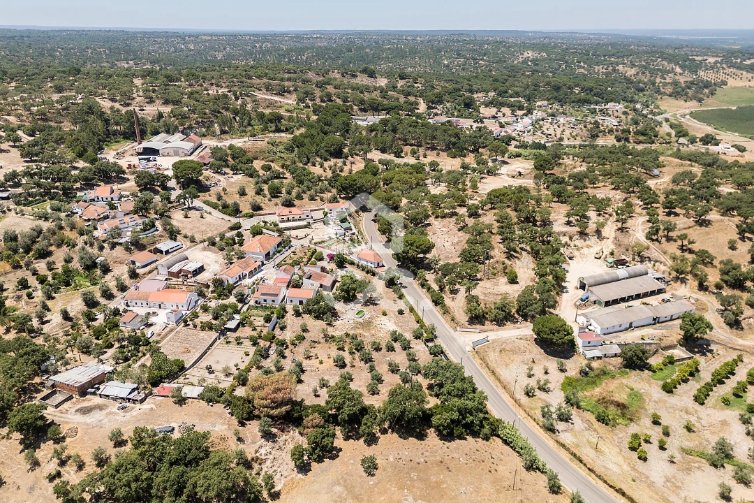 Quinta T4 para Venda em Mora Foto 70
