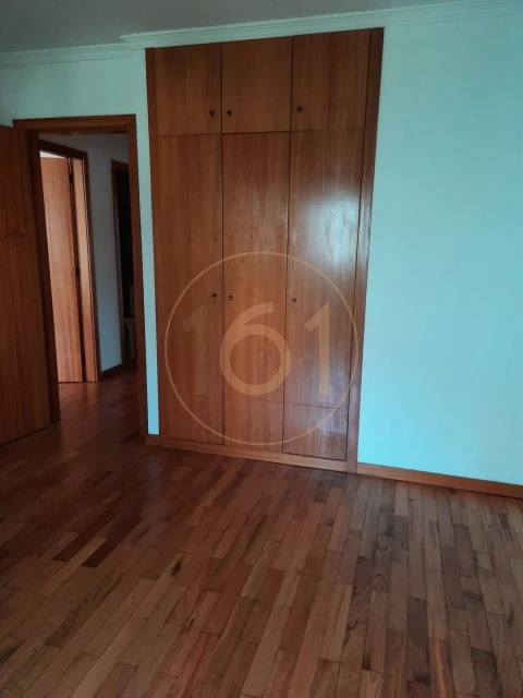 Apartamento T2 para Arrendamento em Paranhos
