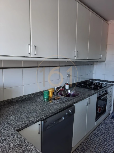Apartamento T2 para Arrendamento em Paranhos