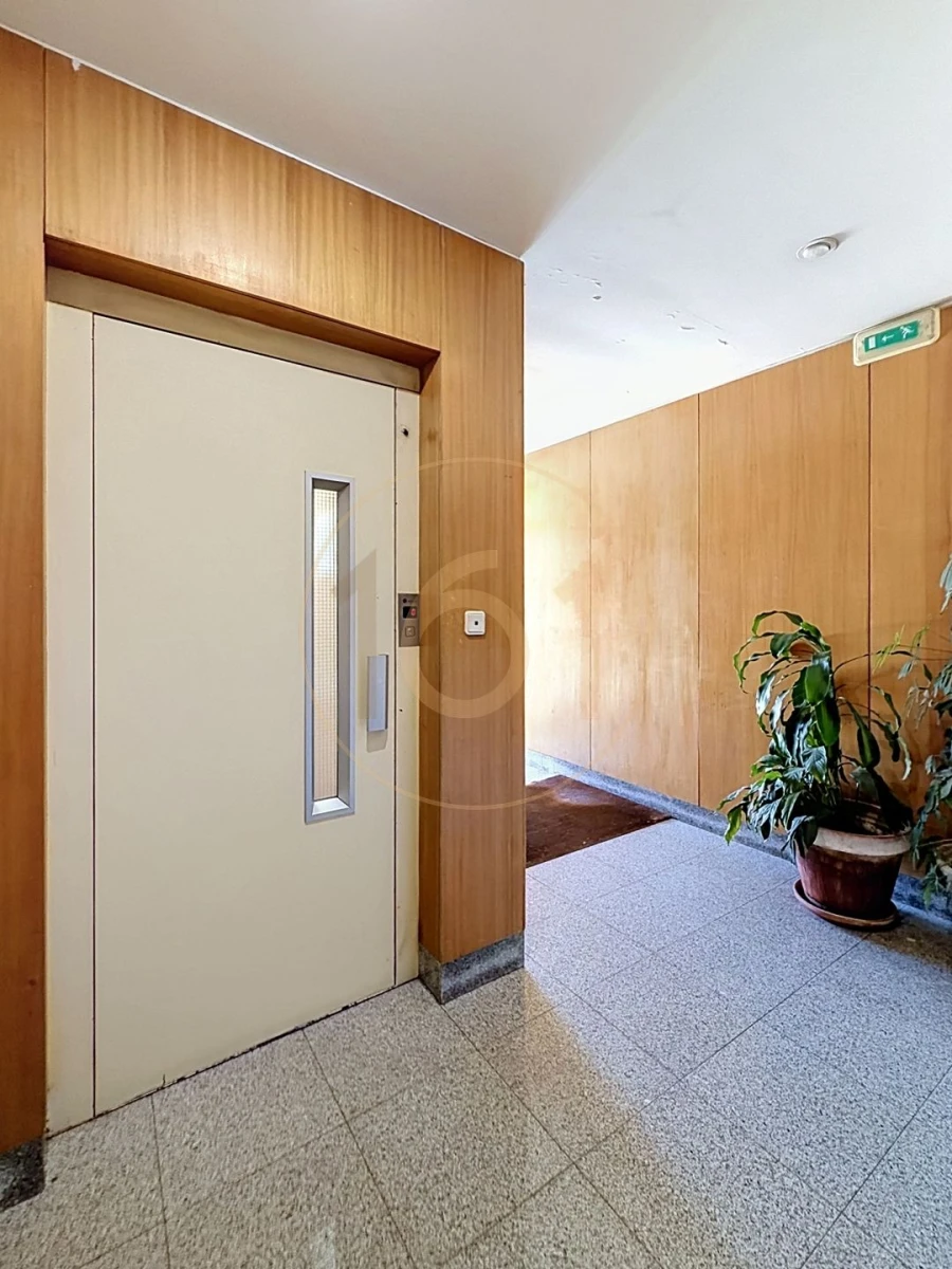Apartamento T2 para Arrendamento em Paranhos Foto 24