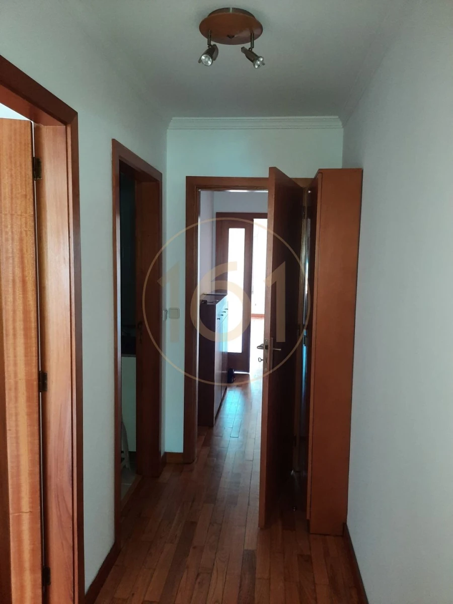 Apartamento T2 para Arrendamento em Paranhos Foto 22