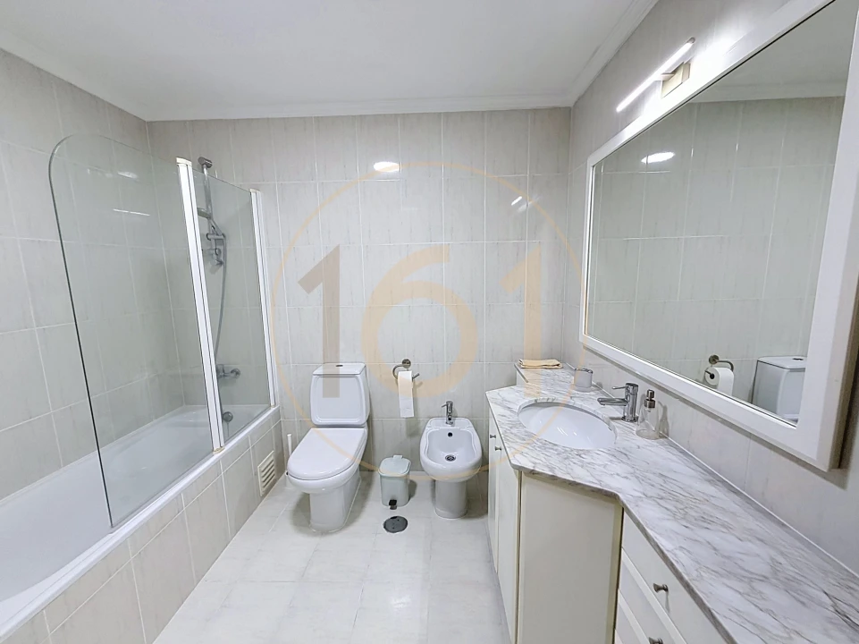 Apartamento T2 para Arrendamento em Paranhos Foto 14