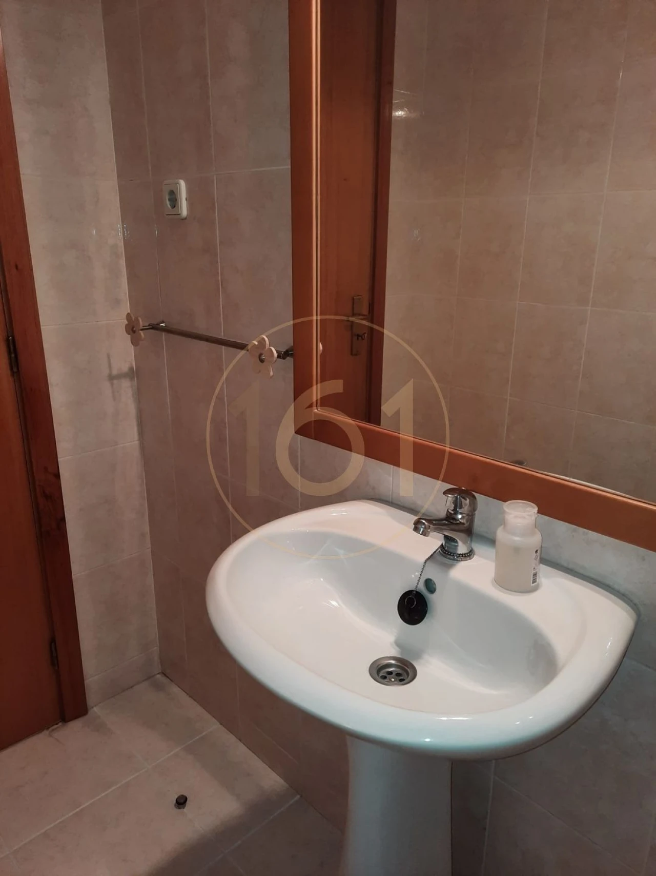 Apartamento T2 para Arrendamento em Paranhos Foto 25