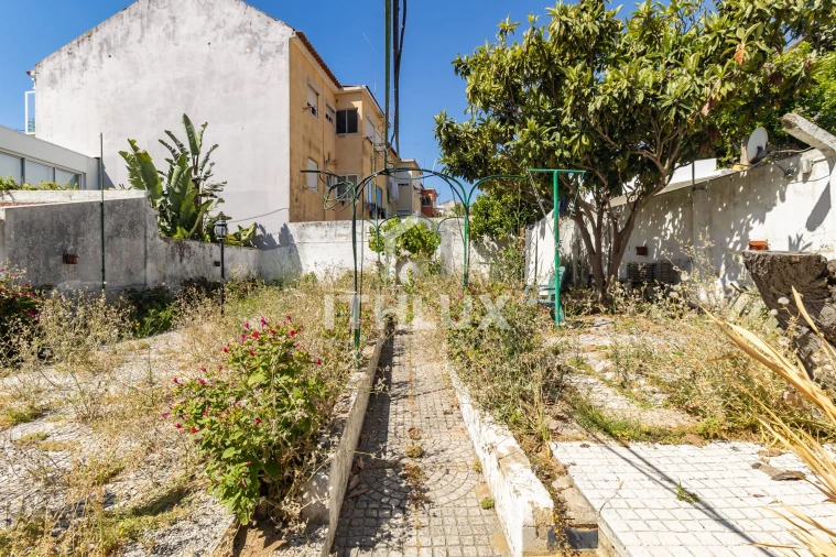 Prédio para Venda em Almada, Cova da Piedade, Pragal e Cacilhas Foto 28