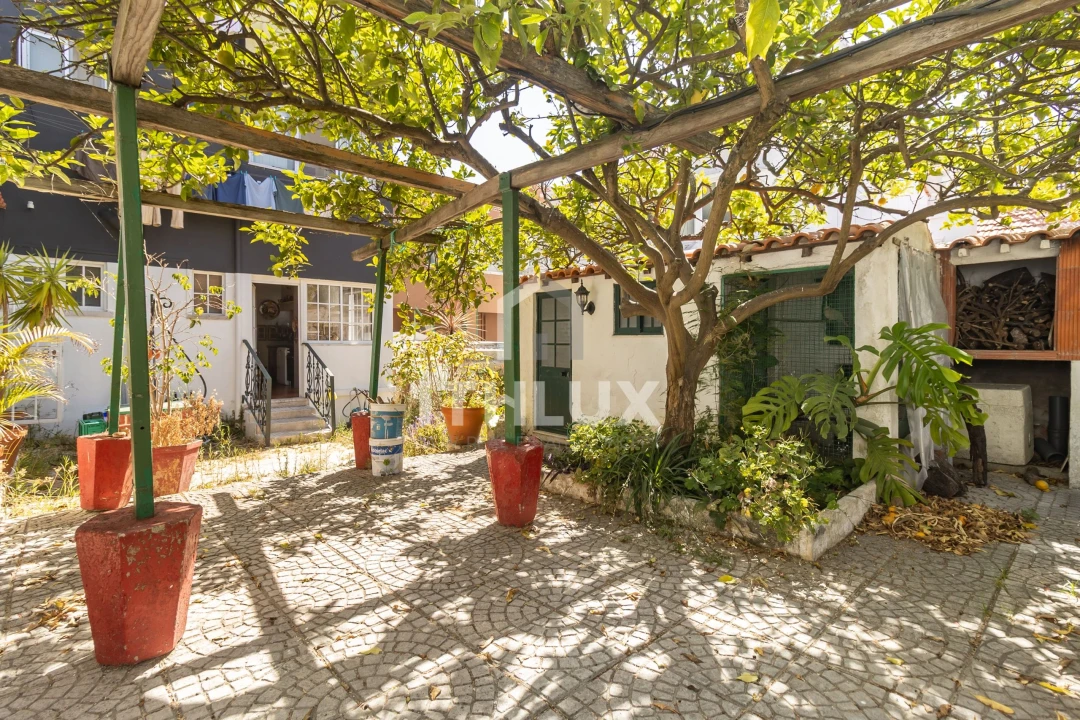 Prédio para Venda em Almada, Cova da Piedade, Pragal e Cacilhas Foto 31