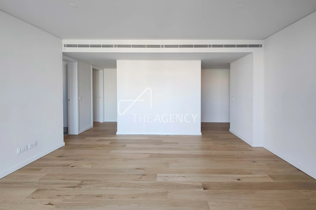 Apartamento T3 para Arrendamento em Avenidas Novas Foto 7