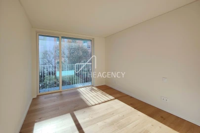 Apartamento T3 para Arrendamento em Avenidas Novas
