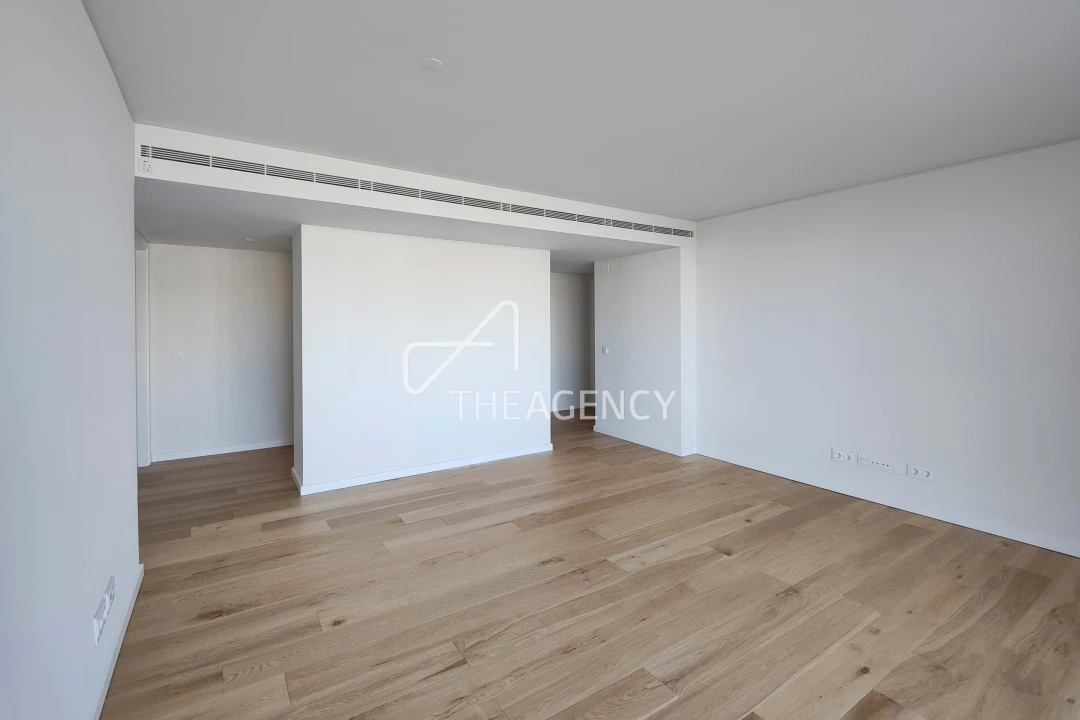 Apartamento T3 para Arrendamento em Avenidas Novas Foto 6