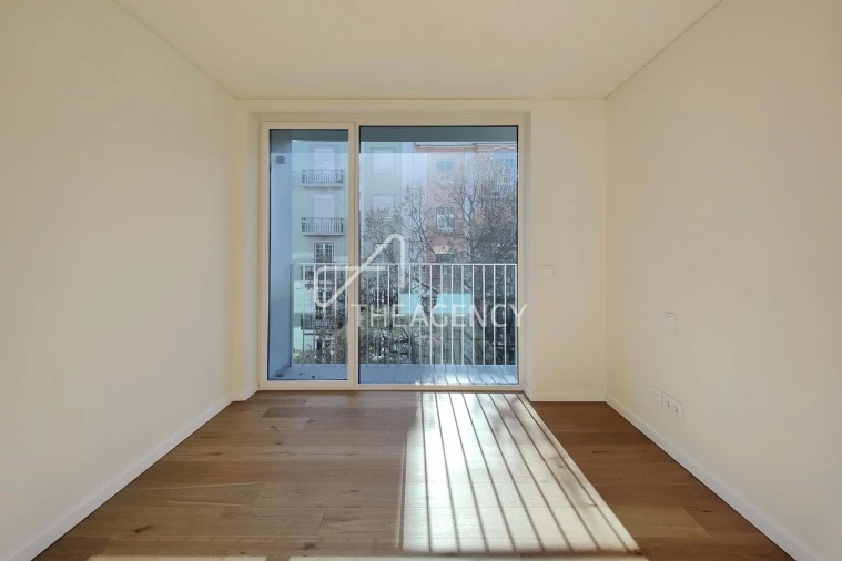 Apartamento T3 para Arrendamento em Avenidas Novas Foto 17