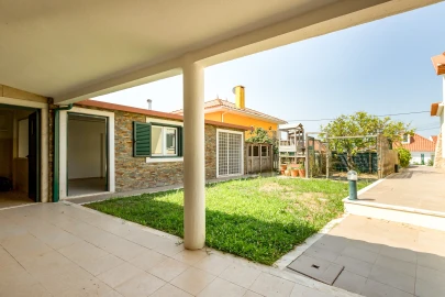 Moradia T4 para Venda em Santo Antão e São Julião do Tojal