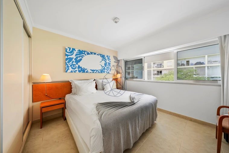 Apartamento T1 para Venda em Portimão Foto 3