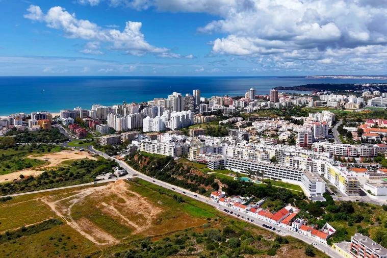 Apartamento T1 para Venda em Portimão Foto 48