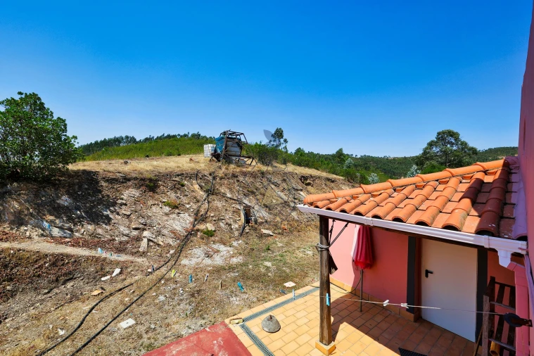 Moradia T4 para Venda em Alferce Foto 37