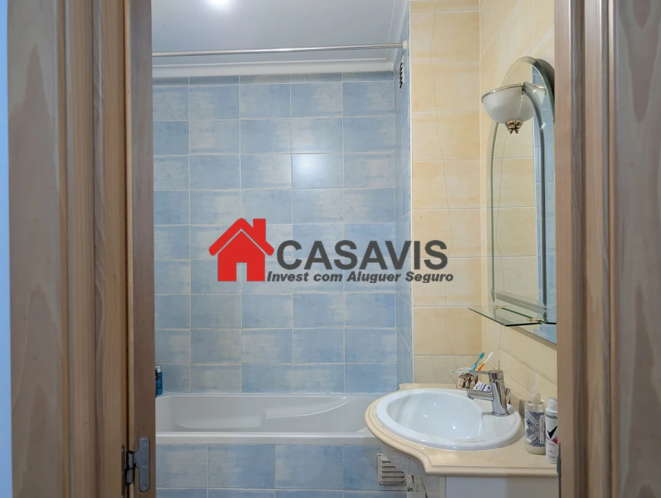 Apartamento T2 para Venda em Viseu Foto 15