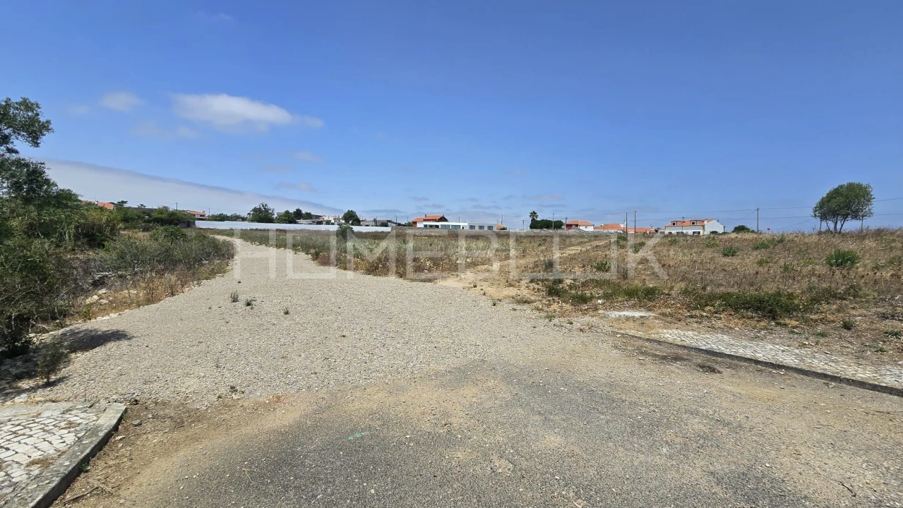 Terreno para Venda em Agualva e Mira-Sintra Foto 3