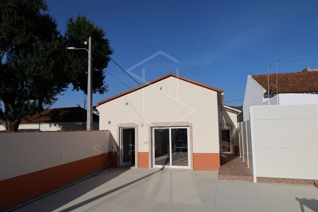 Moradia T3 para Venda em Benedita Foto 5