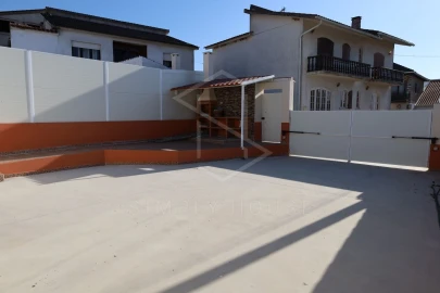 Moradia T3 para Venda em Benedita