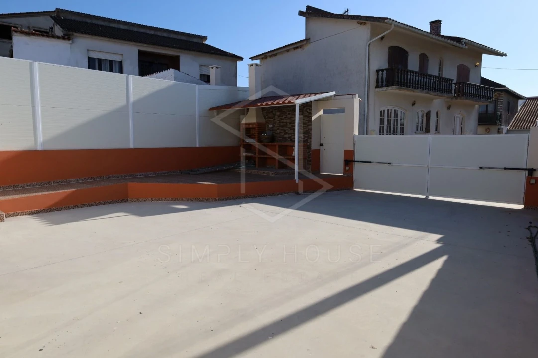 Moradia T3 para Venda em Benedita Foto 9
