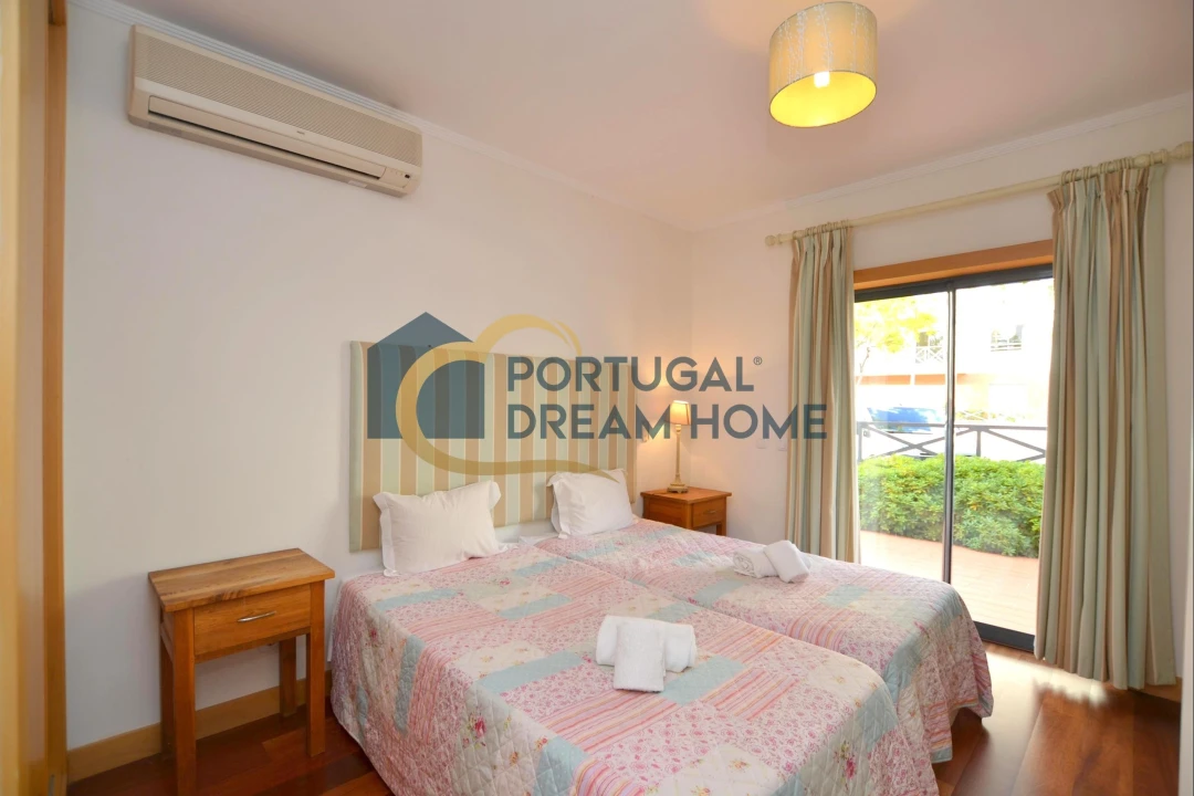 Apartamento T2 para Venda em Albufeira e Olhos de Água Foto 8