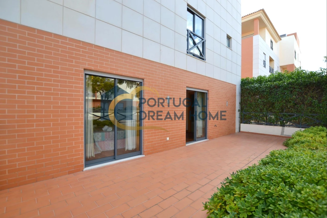 Apartamento T2 para Venda em Albufeira e Olhos de Água Foto 23