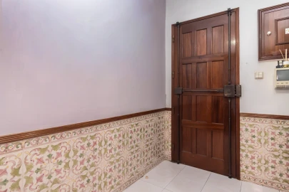 Apartamento T1 para Venda em Massamá e Monte Abraão