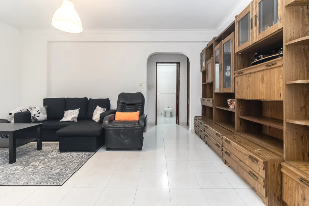 Apartamento T1 para Venda em Massamá e Monte Abraão Foto 10