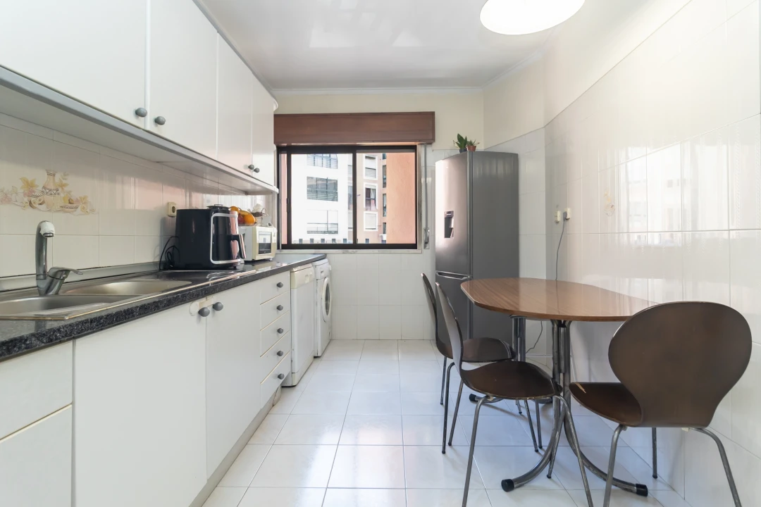 Apartamento T1 para Venda em Massamá e Monte Abraão Foto 8