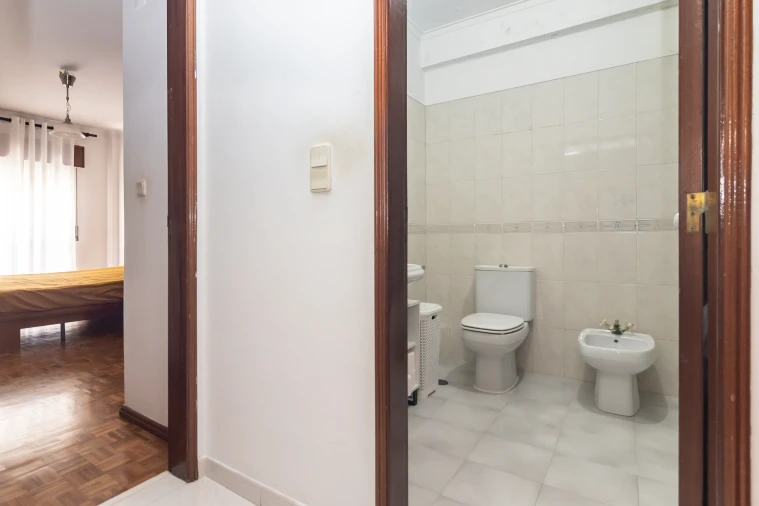 Apartamento T1 para Venda em Massamá e Monte Abraão Foto 19