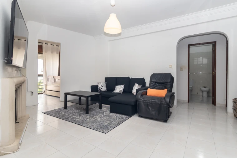 Apartamento T1 para Venda em Massamá e Monte Abraão Foto 11