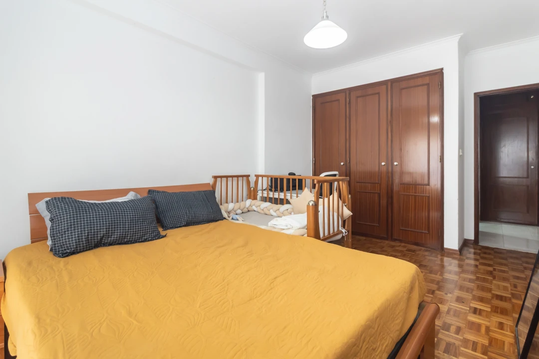 Apartamento T1 para Venda em Massamá e Monte Abraão Foto 25