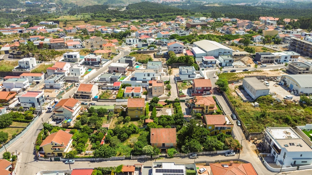 Terreno para Venda em Agualva e Mira-Sintra Foto 6