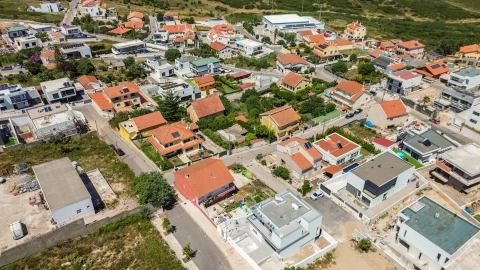 Terreno para Venda em Agualva e Mira-Sintra