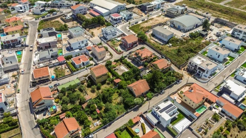 Terreno para Venda em Agualva e Mira-Sintra