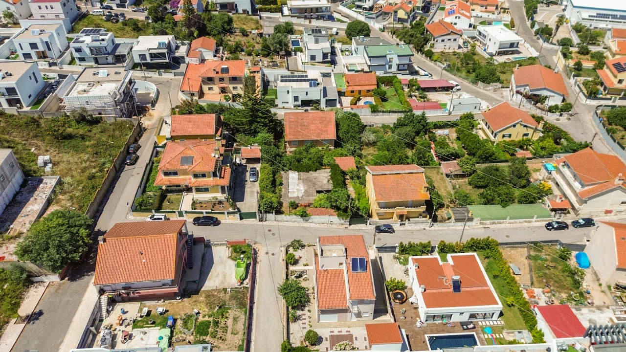 Terreno para Venda em Agualva e Mira-Sintra Foto 5