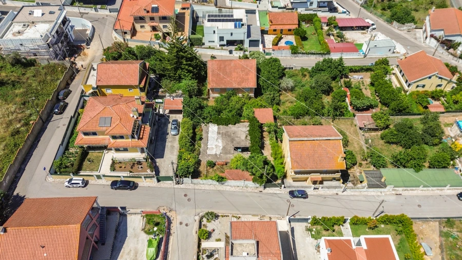 Terreno para Venda em Agualva e Mira-Sintra Foto 4