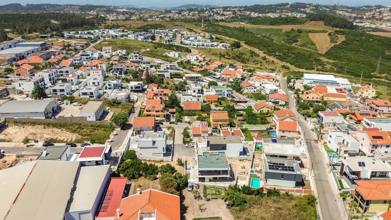 Terreno para Venda em Agualva e Mira-Sintra Foto 16