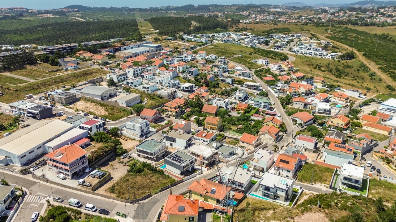 Terreno para Venda em Agualva e Mira-Sintra Foto 12