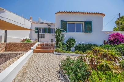 Moradia T2 para Venda em Albufeira e Olhos de Água