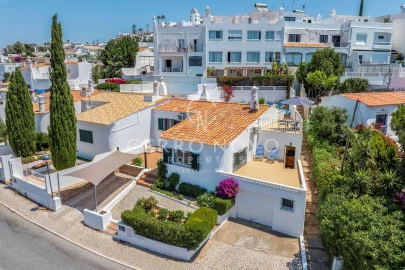 Moradia T2 para Venda em Albufeira e Olhos de Água