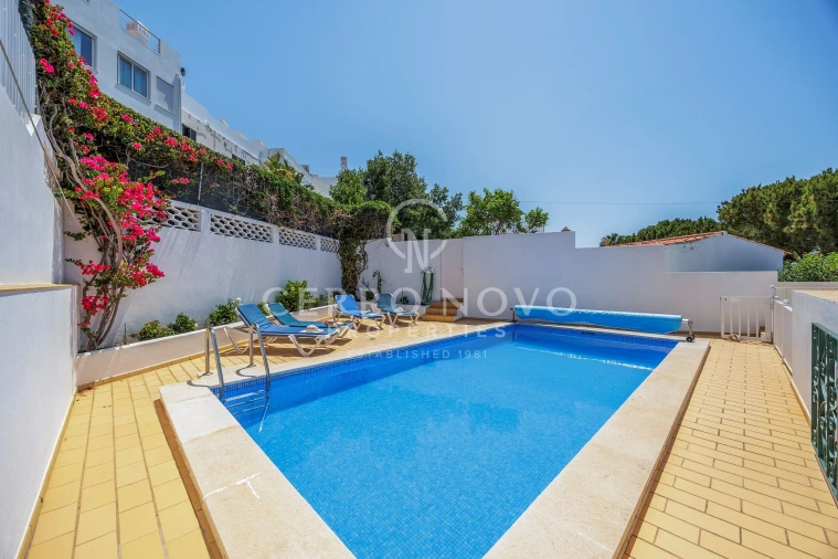 Moradia T2 para Venda em Albufeira e Olhos de Água Foto 14