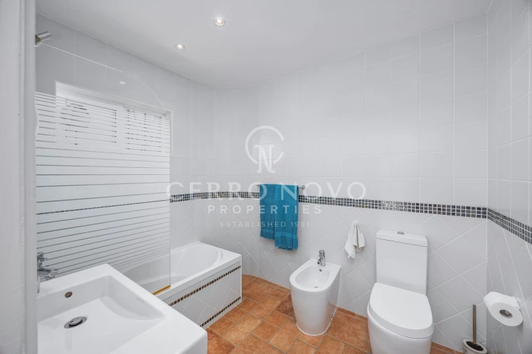 Moradia T2 para Venda em Albufeira e Olhos de Água Foto 27